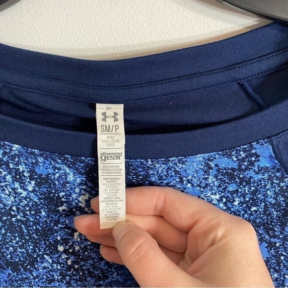 Under Armour UA StudioLux Take A Chance Crew Blue Long Sleeve Sweatshirt Small - Picture 5 of 7